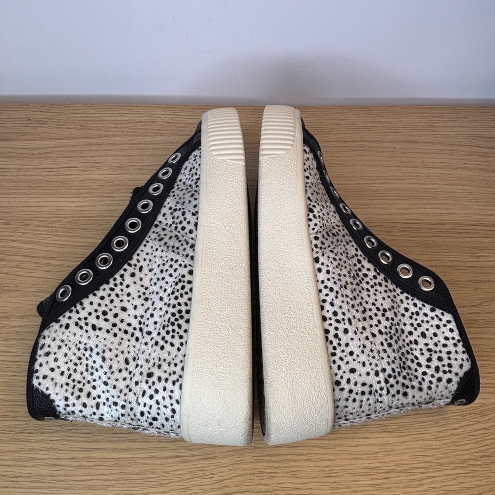 Gola Women's 6 Black/White High-Top Platform Sneakers Like New!!! - Picture 7 of 8